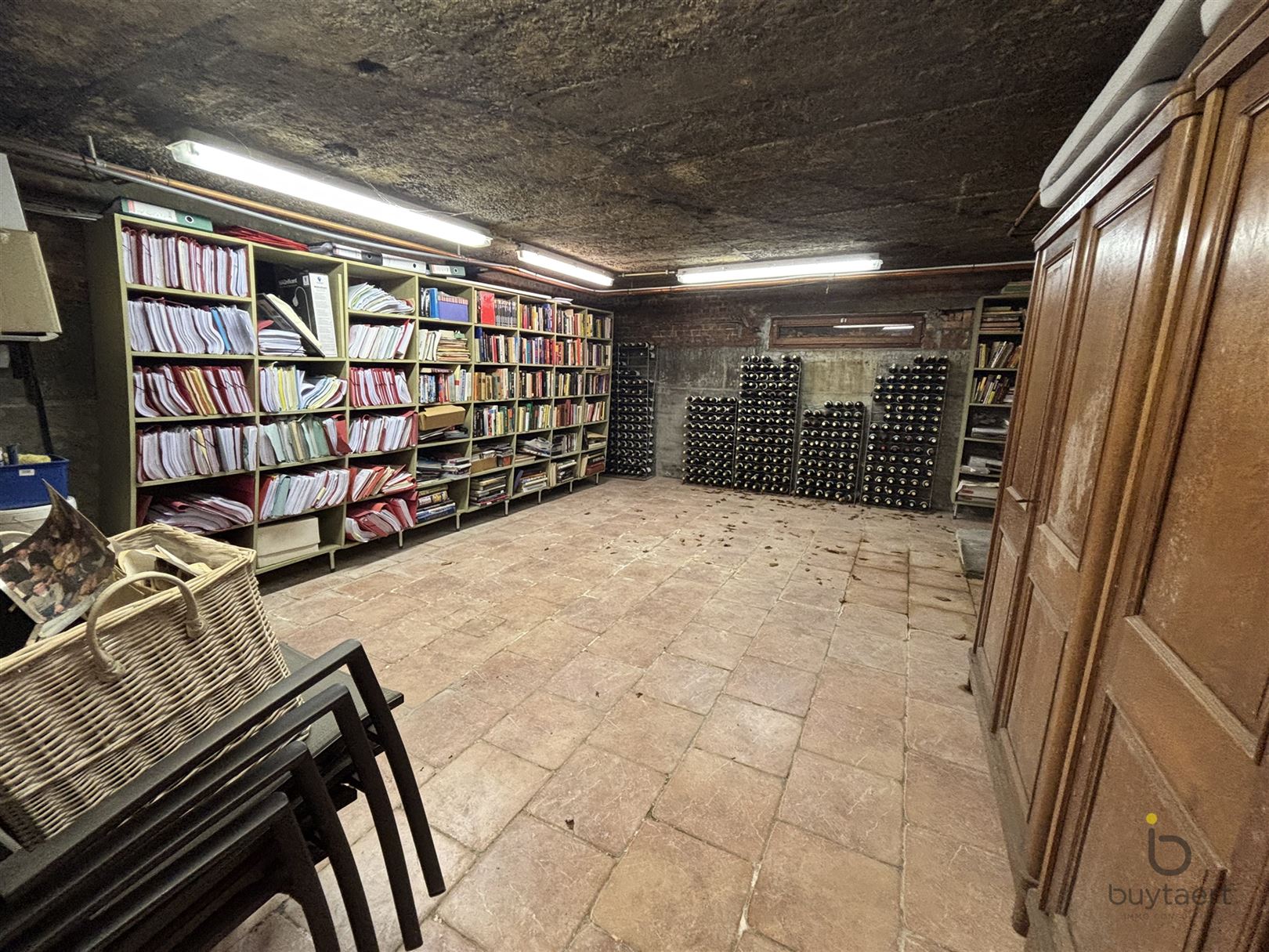 Villa met praktijk of  kangoeroewoning en Zuid - West tuin. foto 43