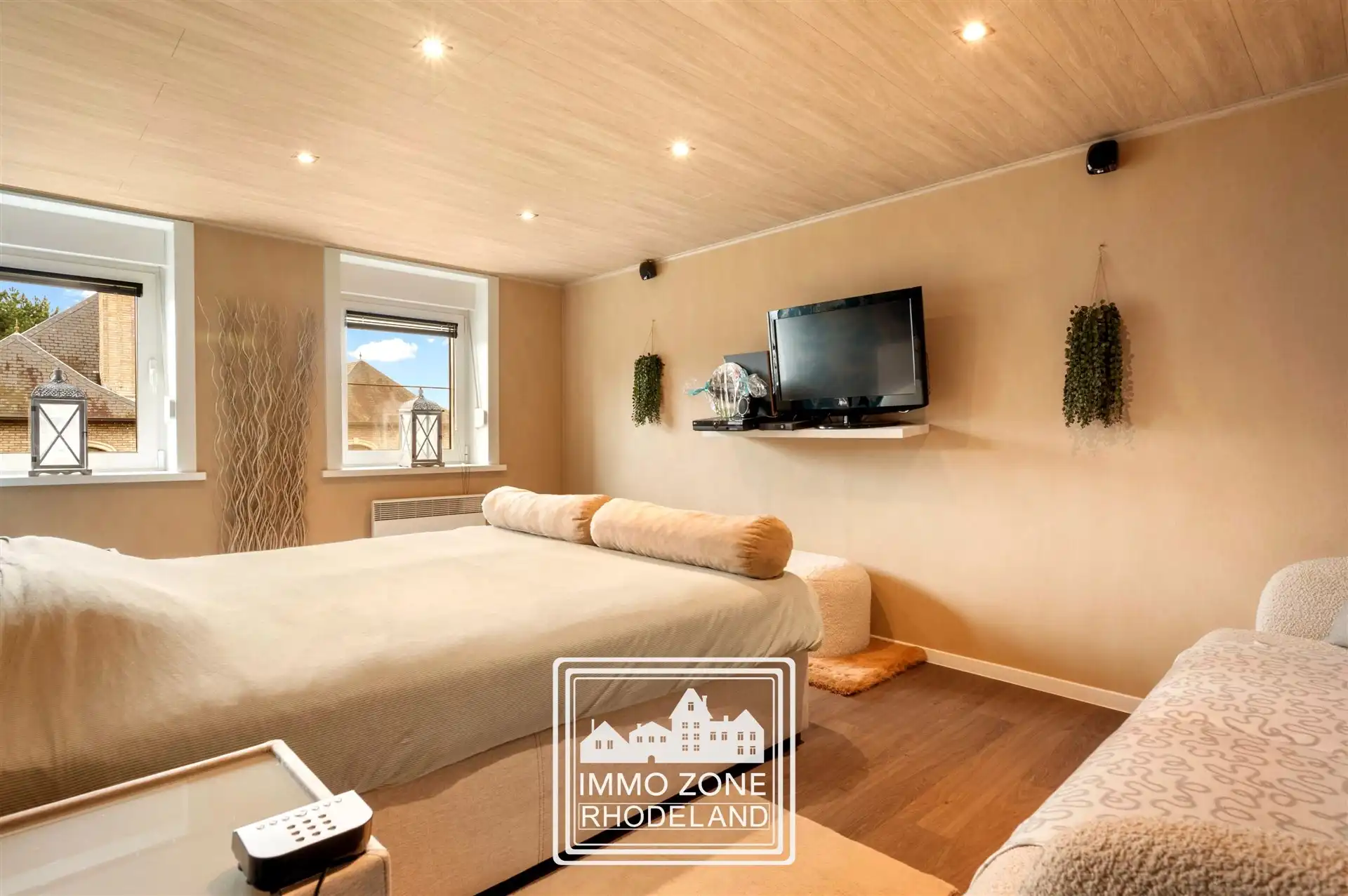 Knappe instapklare woning met 3 slpks, garage en mooie tuin  foto 17