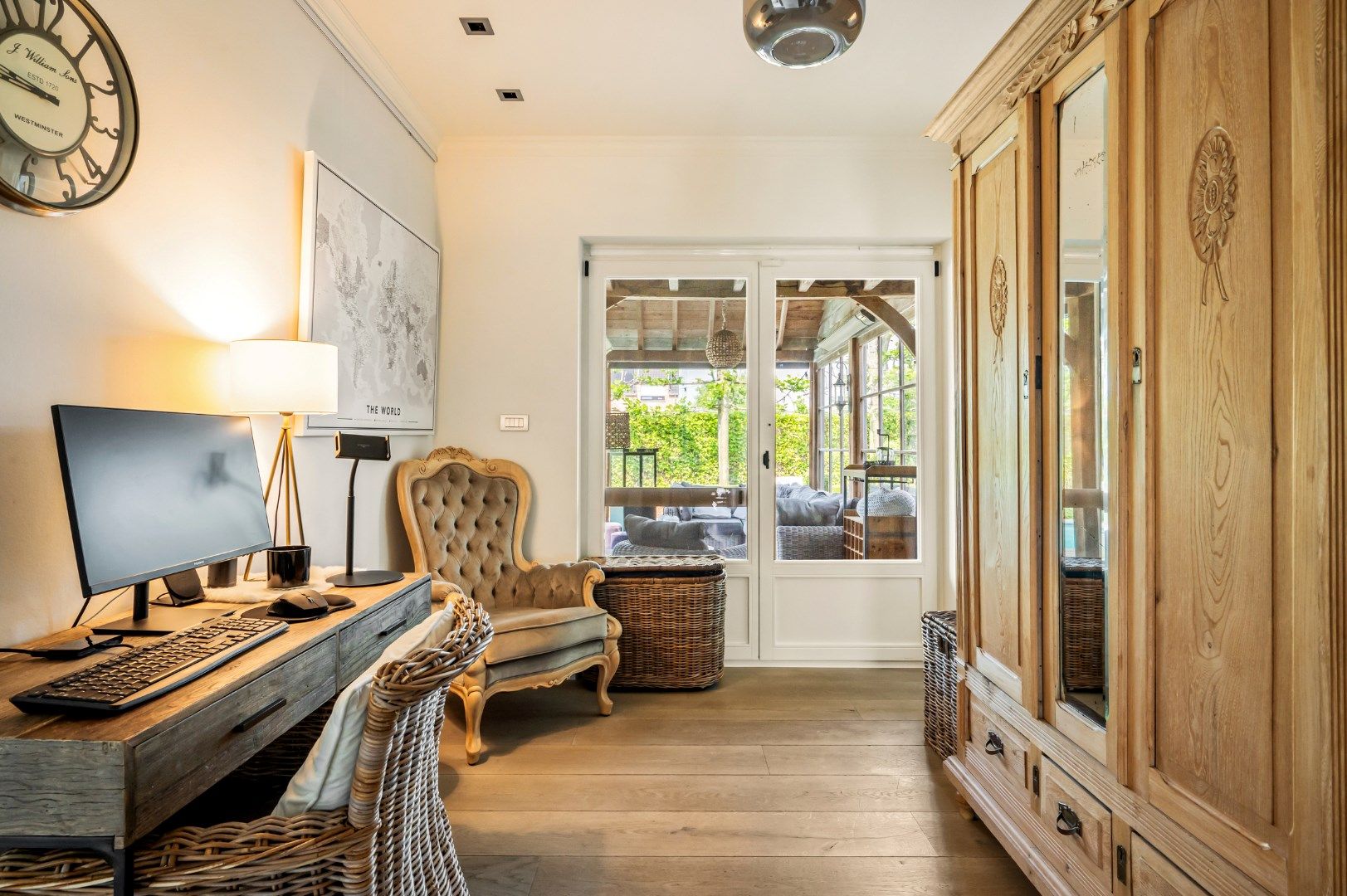 Luxueuze villa met zwembad, poolhouse en vier slaapkamers  foto 10