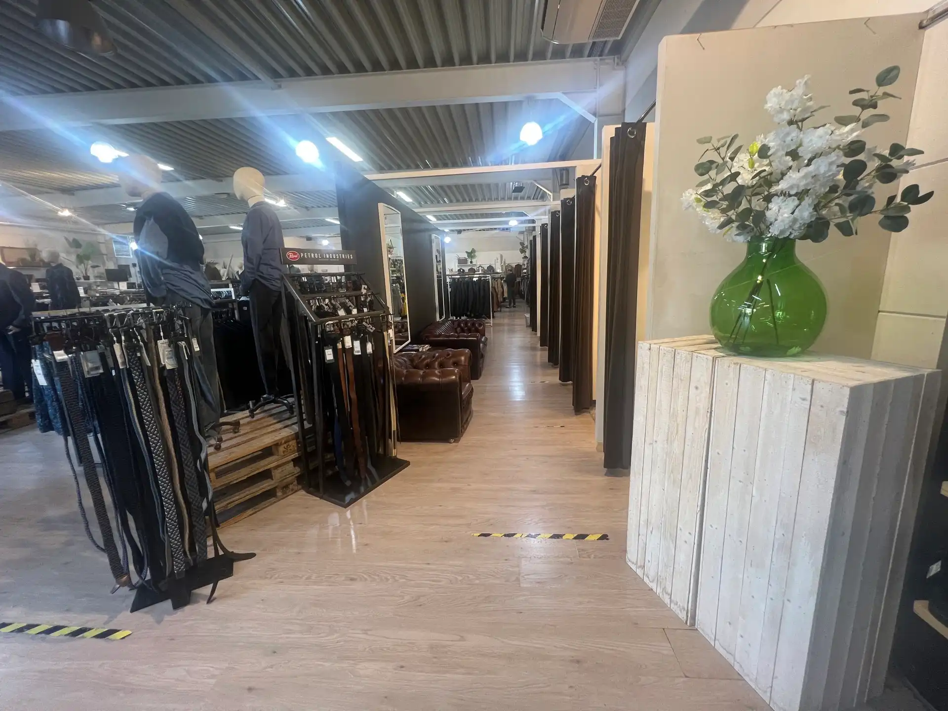 Baanwinkel van 725m² foto 4