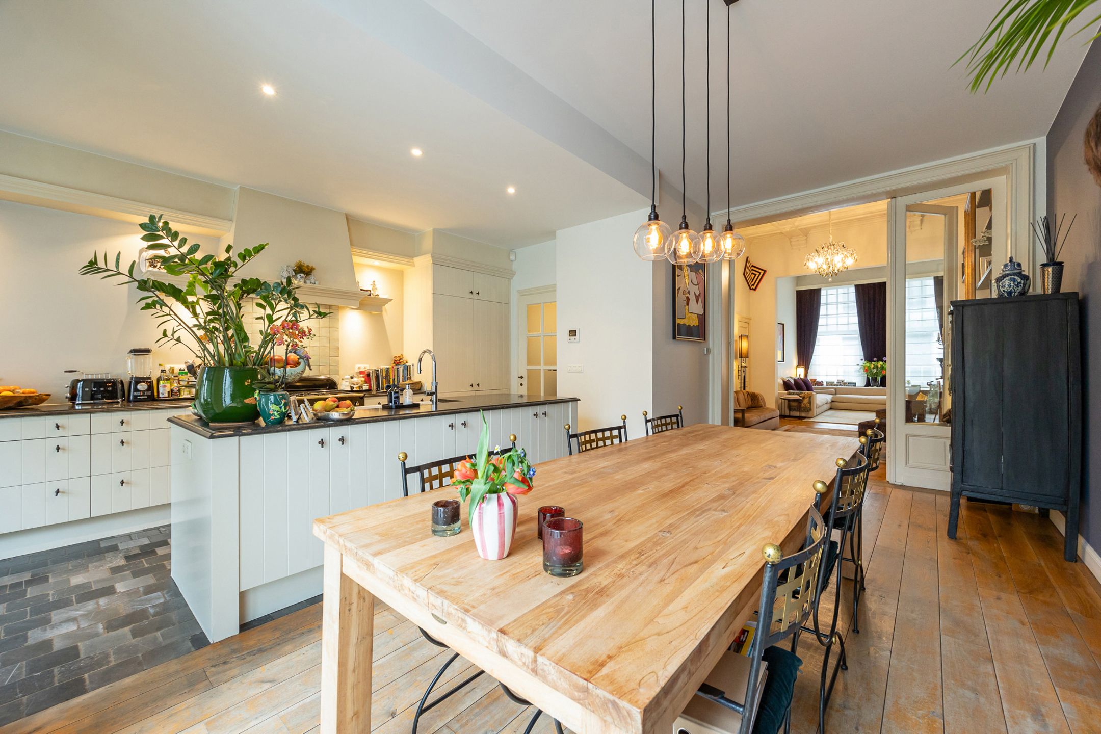 ANTWERPEN - Charmante herenwoning met tuin en garage foto 4