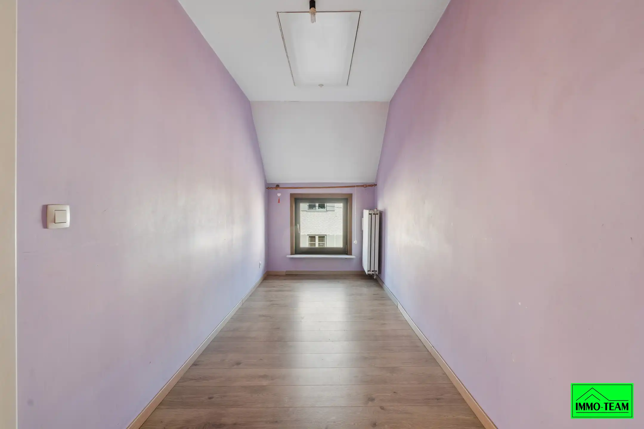 Te renoveren woning in rustige straat in Asse foto 16