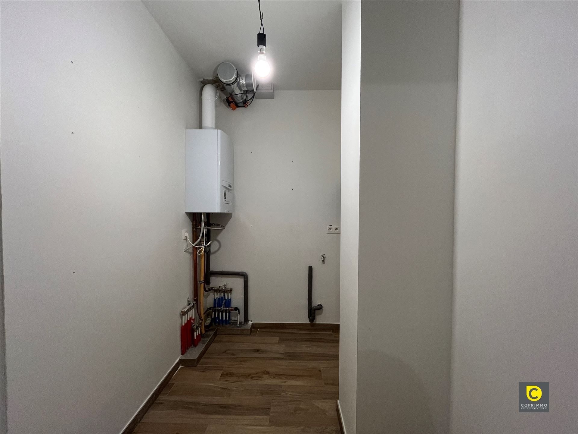 Modern 2 slpk app met ruim terras + AU foto 6