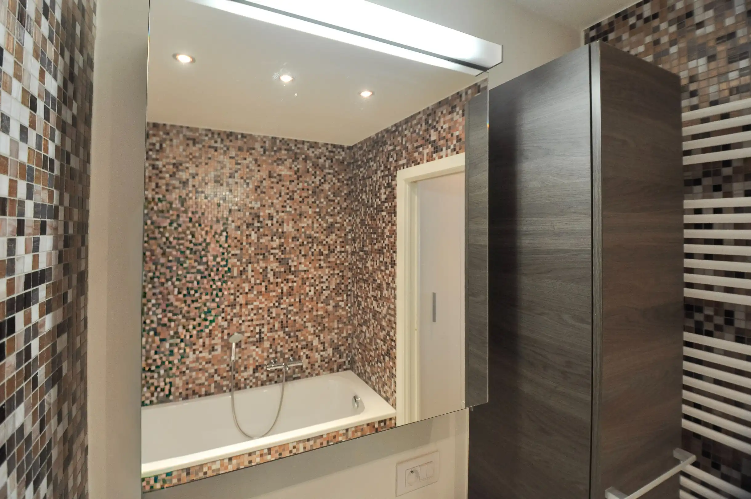 Topaanbieding – Uitzonderlijk ruim appartement in stijlvolle residentie. foto 36