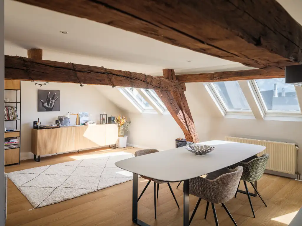 Stijlvol en lichtrijk appartement met uitzonderlijk terras in het historisch centrum van Gent. foto 6