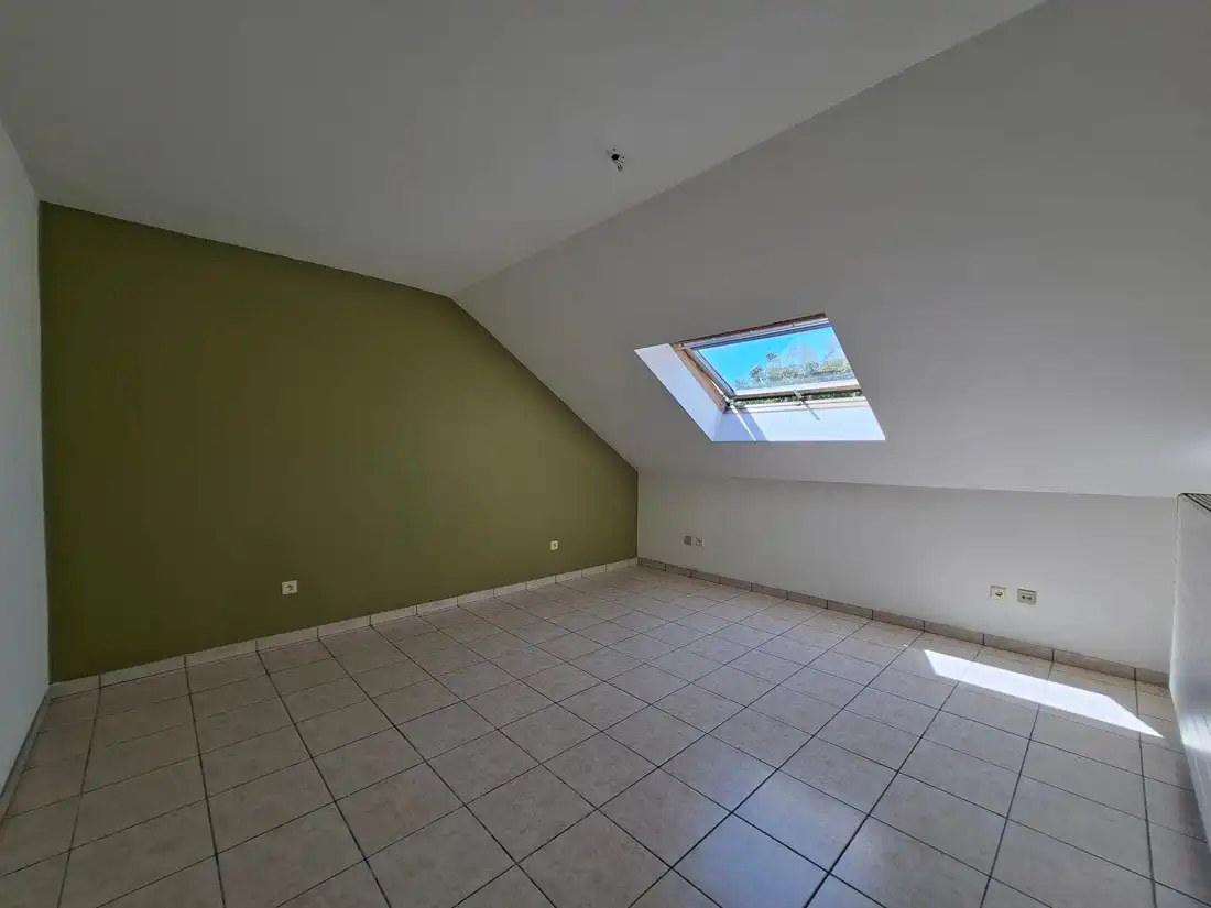 Ruim eigentijds appartement te Bree foto 8