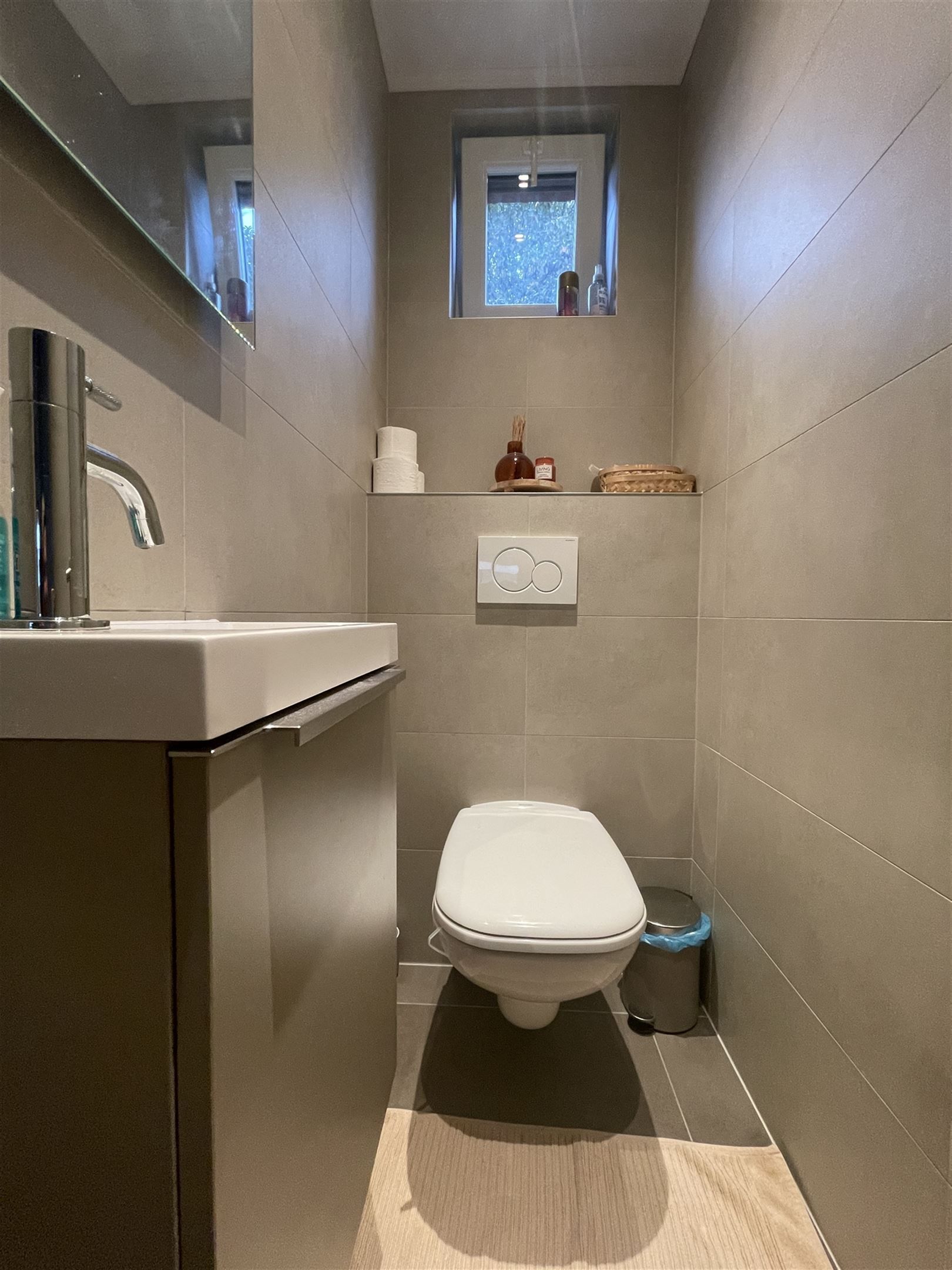 Totaal gerenoveerd GV appartement met tuin te Grembergen foto 8