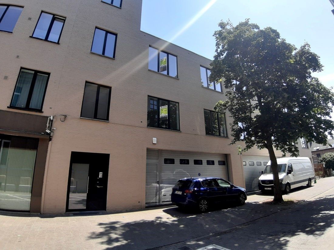 ()=>{if(producerUpdateValueVersion(node),producerAccessed(node),node.value===ERRORED)throw node.error;return node.value} Passerelstraat 8 - b/02.01 - 3500 Hasselt