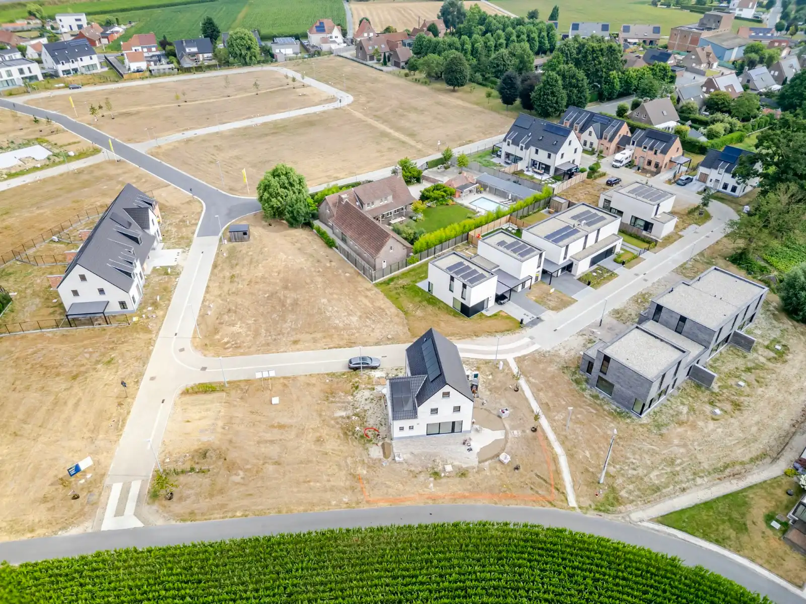 Moderne, gesloten woning in Deerlijk foto 5