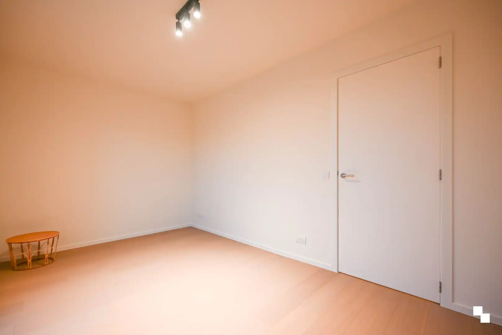 hoekappartement met aangenaam terras foto 12