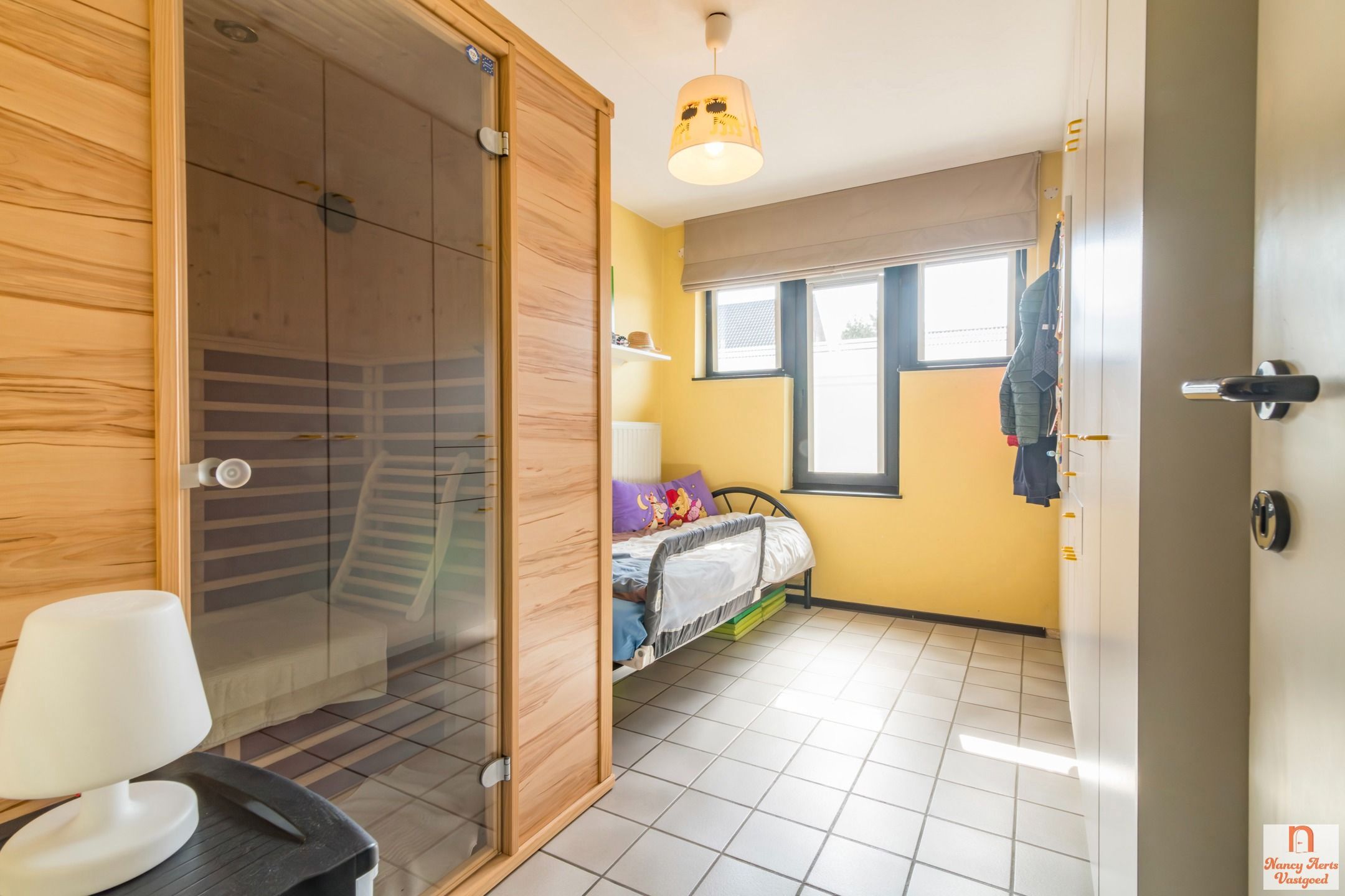 Ruime en instapklare gezinswoning met 6 slaapkamers foto 16