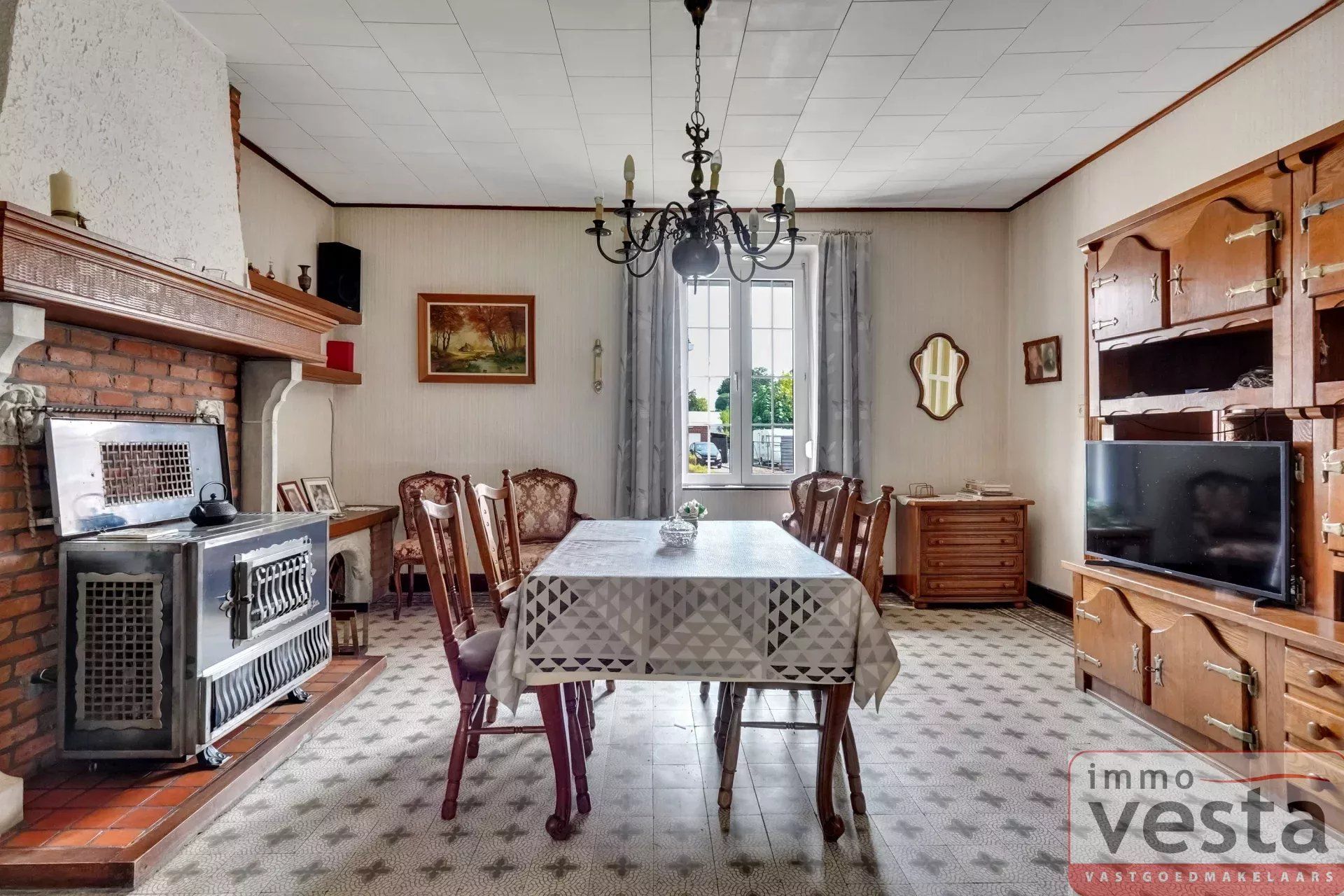 Te renoveren woning met landelijke ligging foto 11