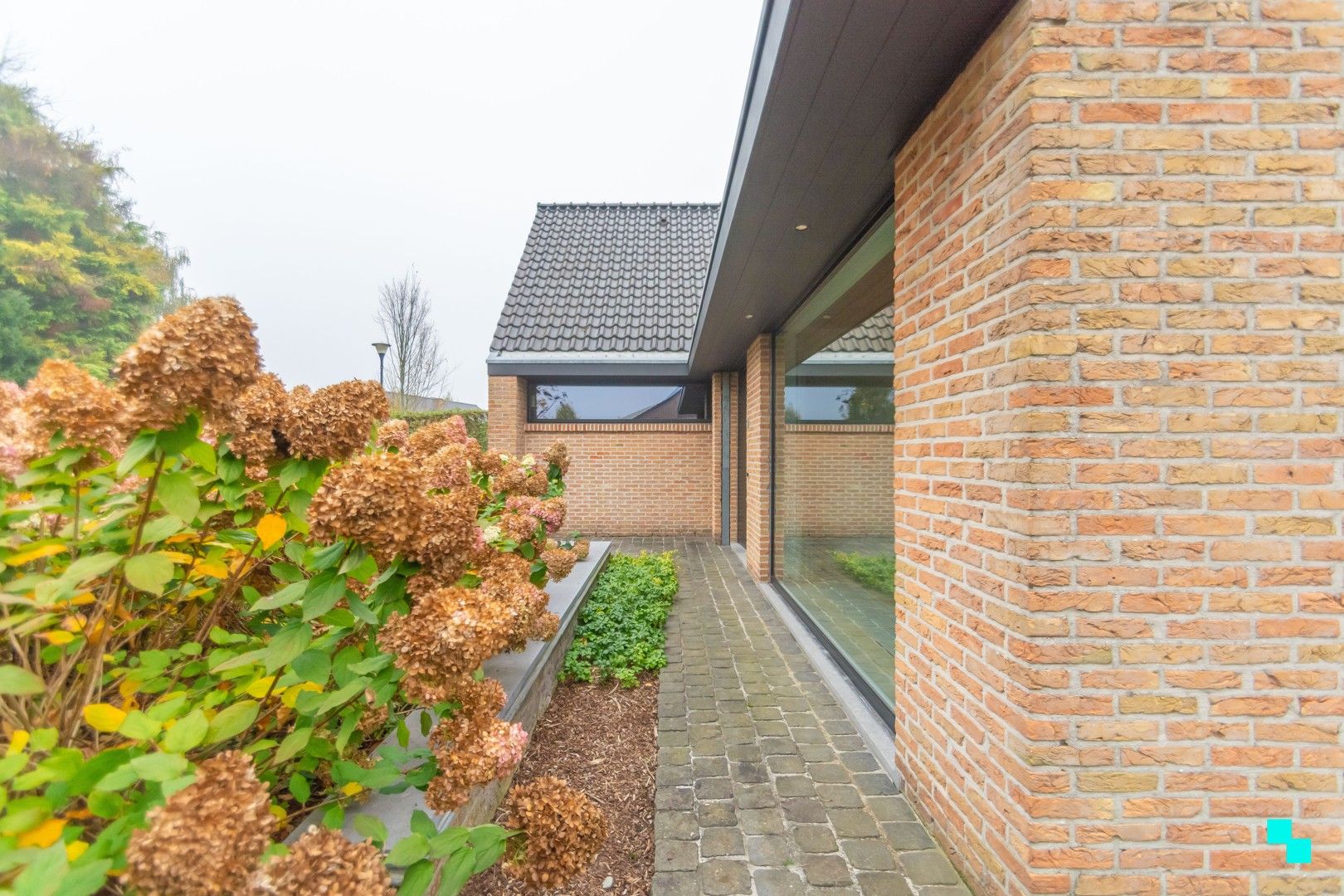 Magnifieke villa in rustige woonwijk foto {{pictureIndex}}