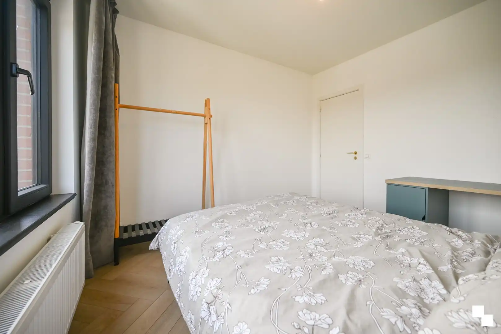Volledig gerenoveerd appartement met drie slaapkamers te centrum Izegem foto 26