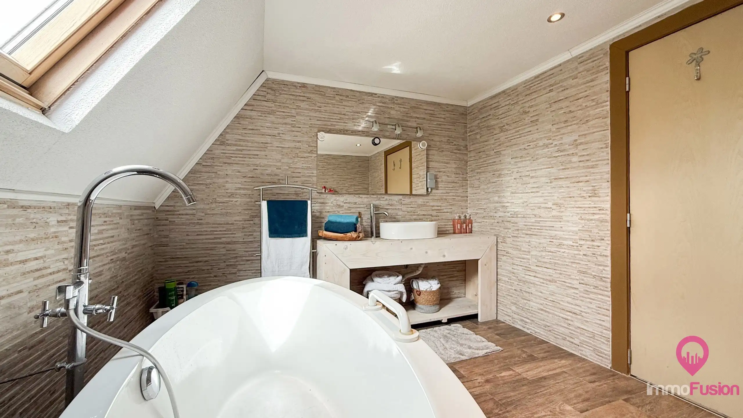 Multifunctionele villa 9 slpk met praktijk/B&B mogelijkheden foto 42