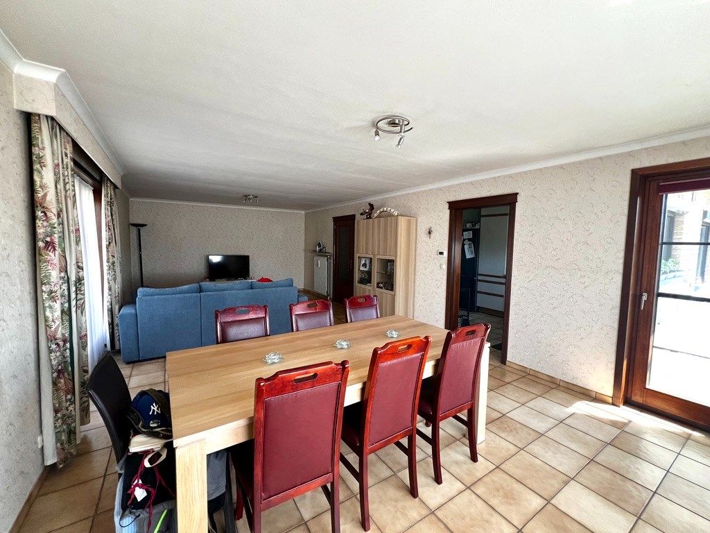 Ruim appartement met garage te huur te Harelbeke. foto 5