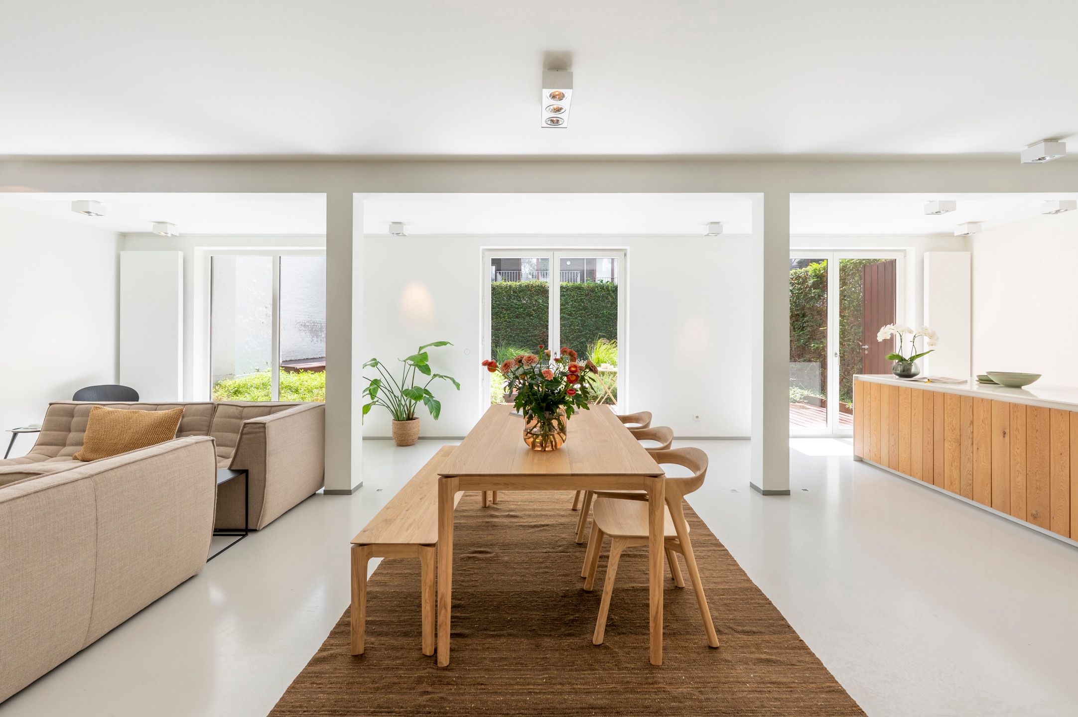 Gelijkvloers appartement met een zuidgerichte tuin! foto {{pictureIndex}}