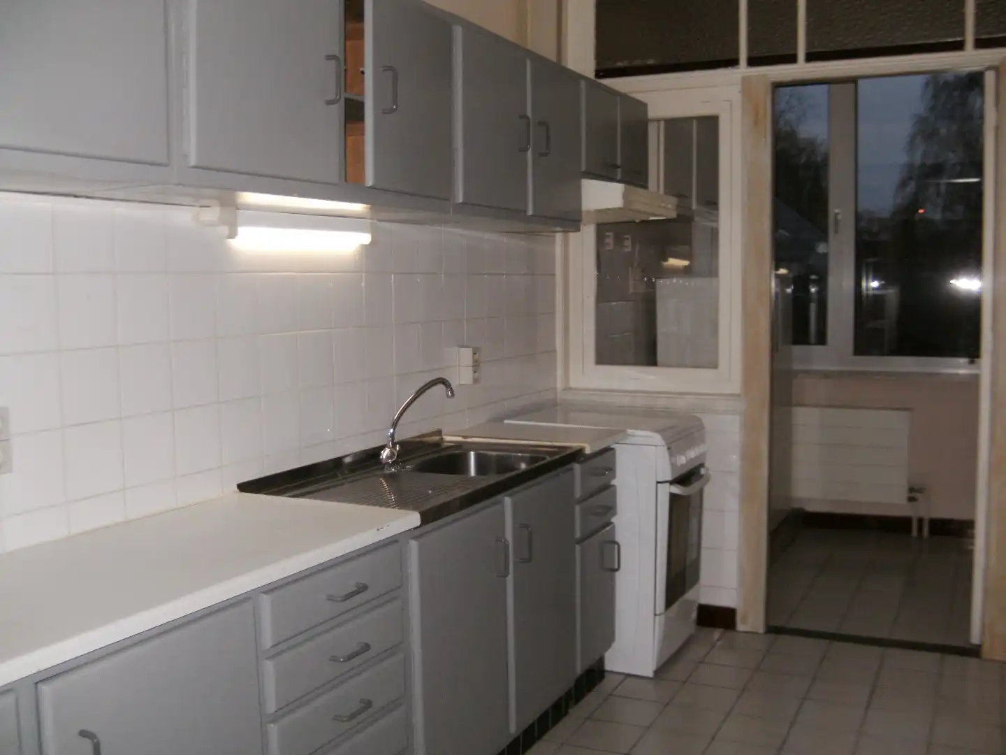 Op te frissen appartement met 2 slaapkamers te Lier foto 8