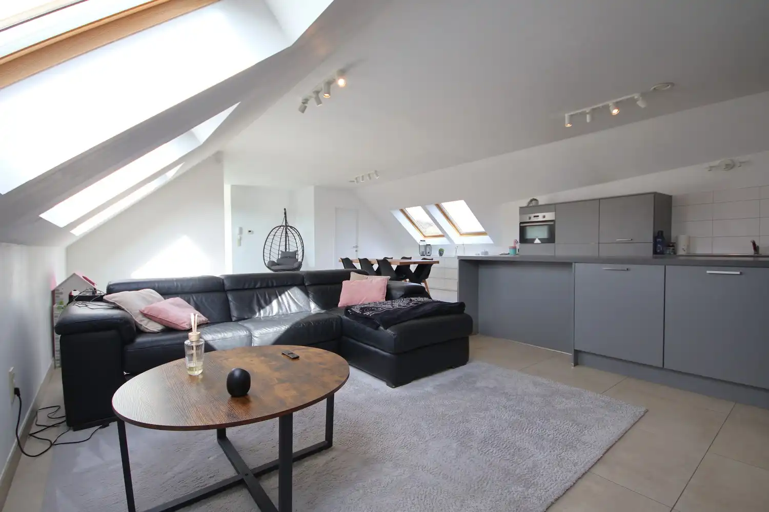 Dakappartement met 3 slaapkamers in het rustig gelegen Heers foto 11