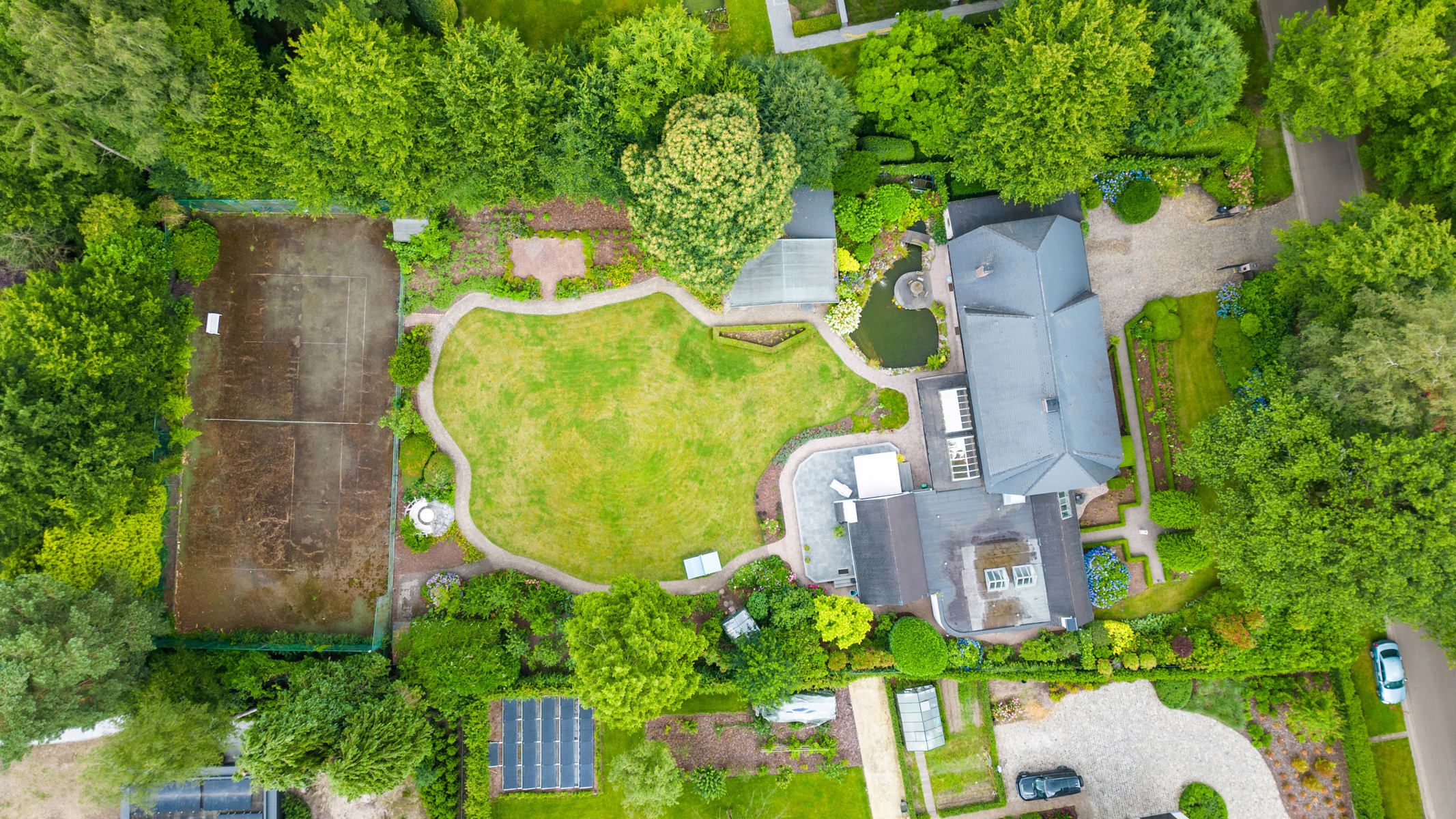 Ruime villa nabij het park van Schilde op ca. 3669 m². foto 25