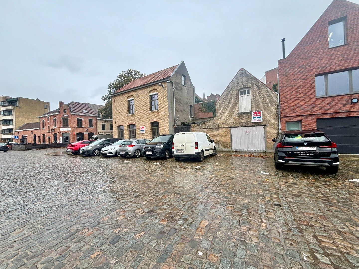 Uniek polyvalent eigendom te stadskern Ieper. foto 7