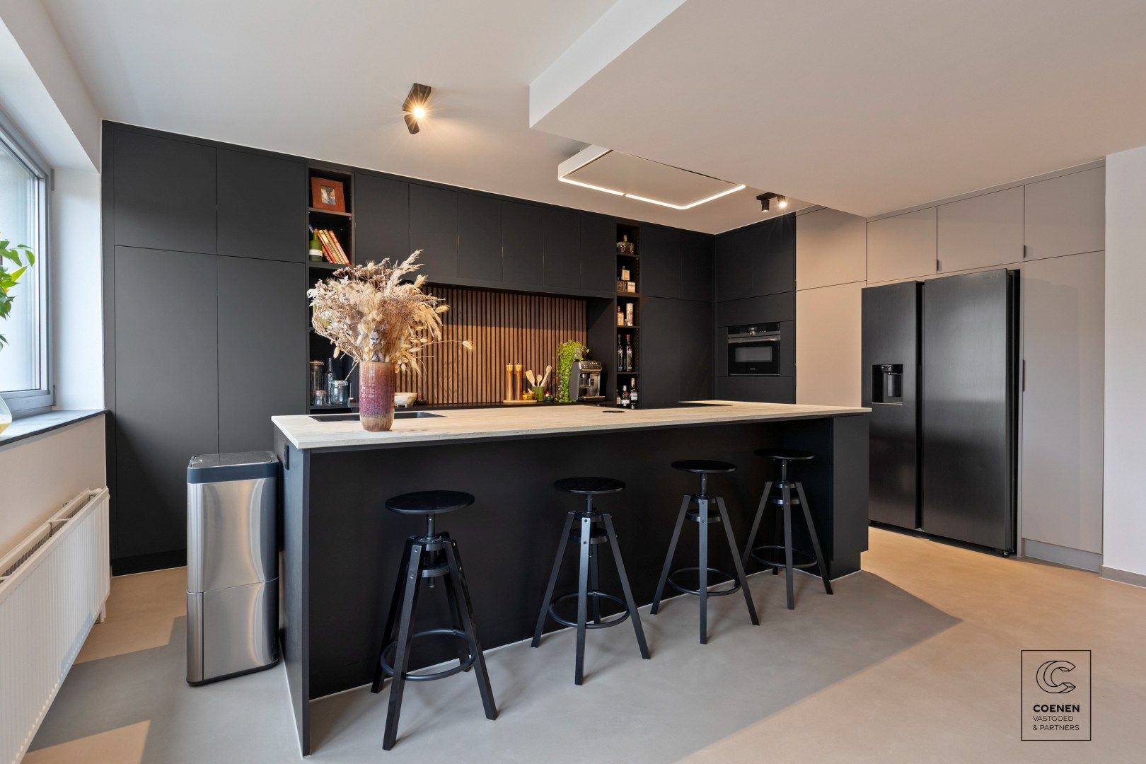 Hoogwaardig gerenoveerd duplex appartement van 174 m² op TOPlocatie op 't Eilandje! foto 3