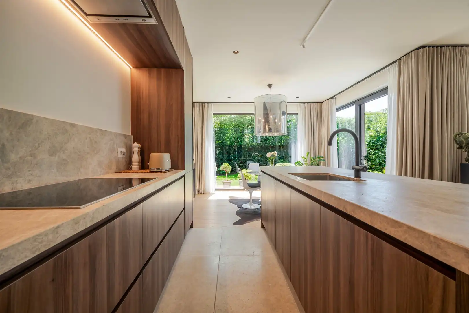 Recente woning op een uitzonderlijke ligging aan de rand van Het Zoute. foto 13