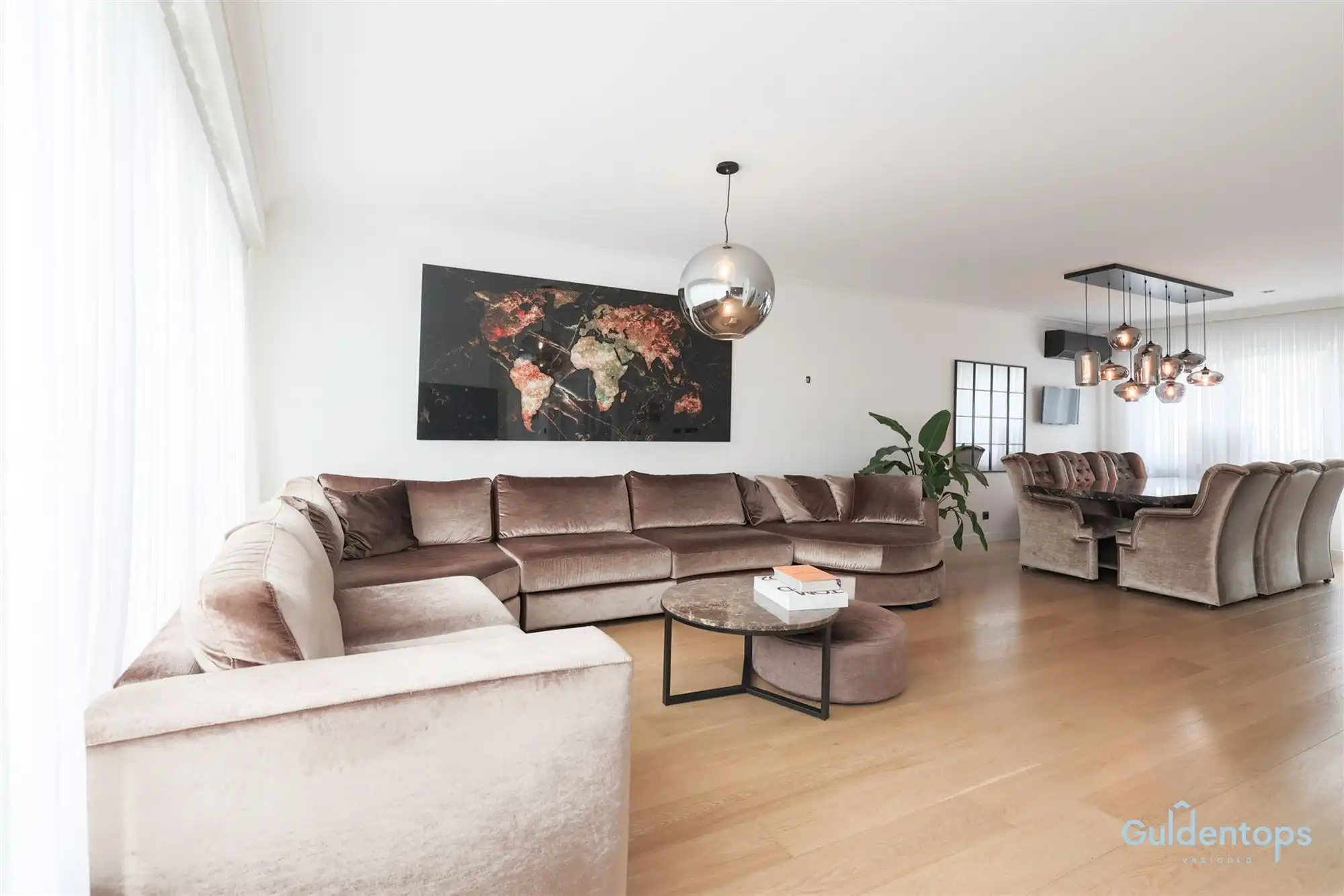 Knappe ruime woning op absolute toplocatie foto 8