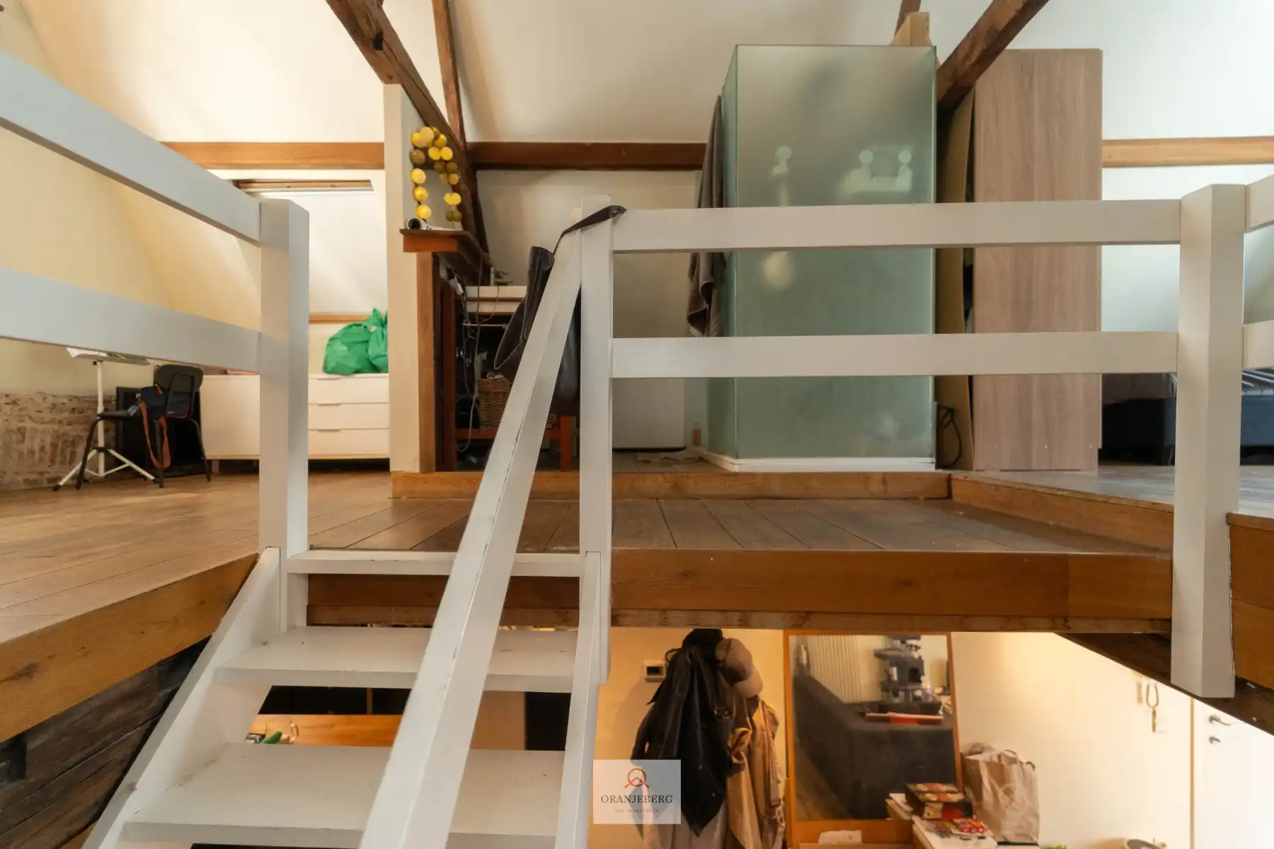 Charmant duplex appartement met ruim terras op toplocatie in het centrum foto 23
