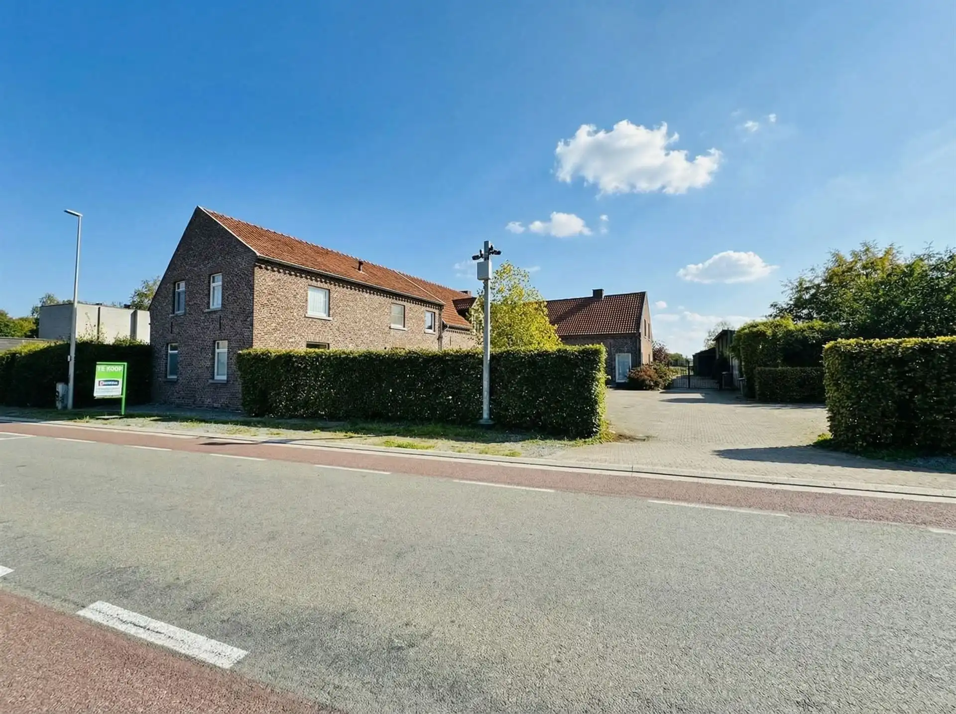 Hoeve met paardenaccomodatie. foto 2