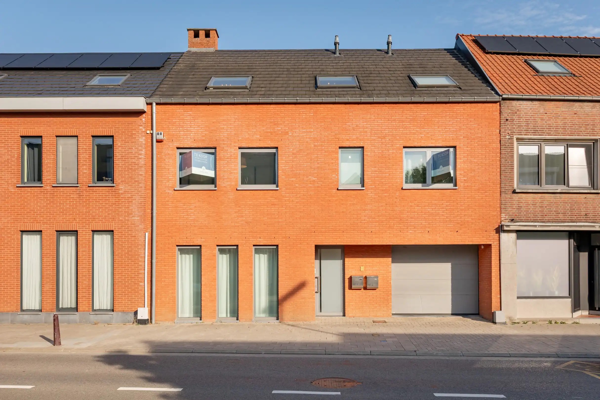 Moderne Duplex met 4 kamers, staanplaats en ruim terras foto 2