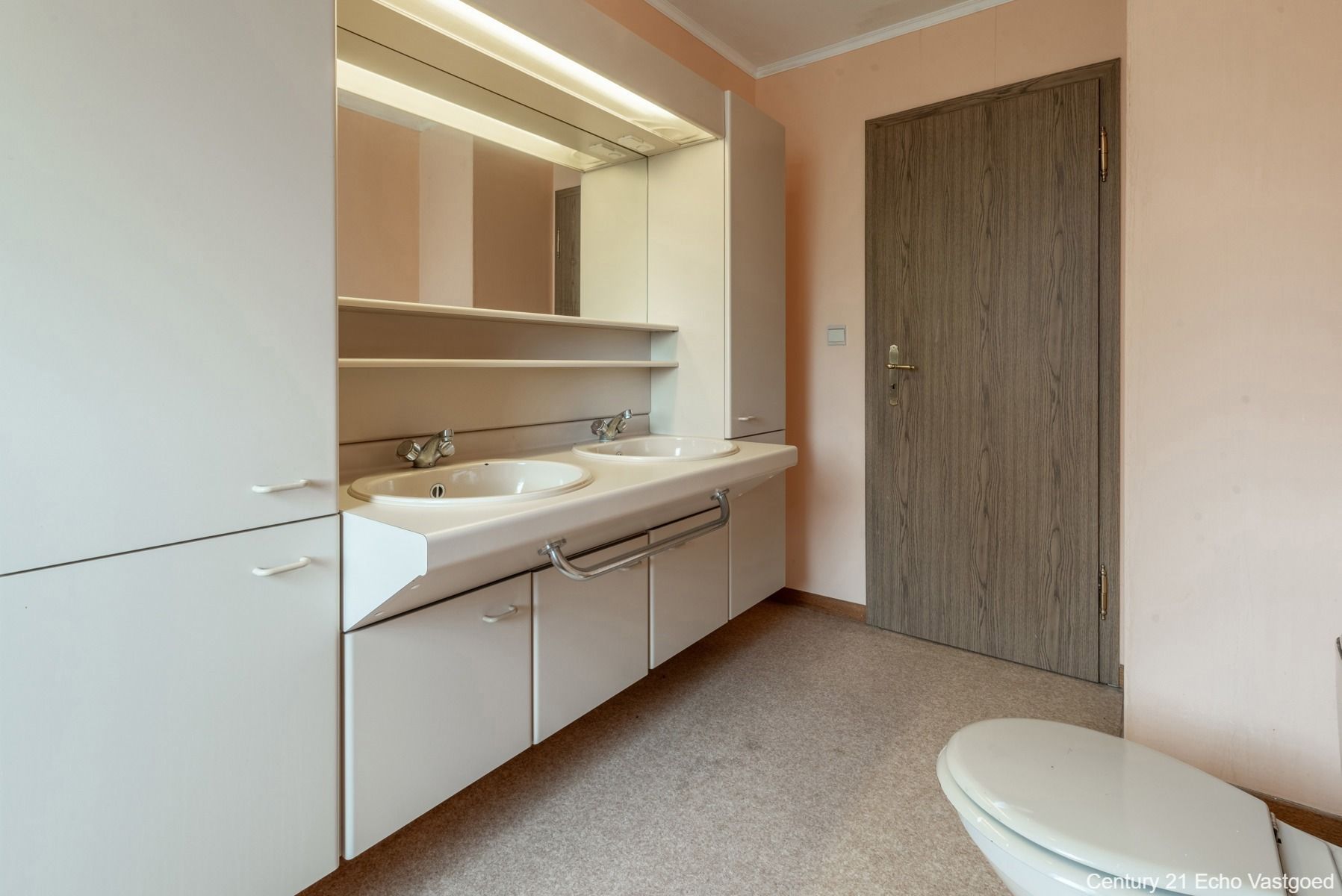 Karakterwoning met hal, garages, parking, tuin op ca 898m² foto 22