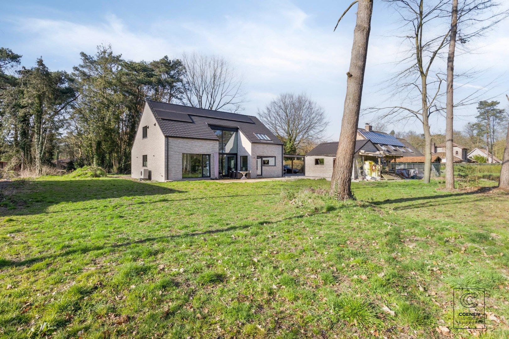 Prachtige villa met bew. opp. van 258m², 5 slpk's en dat op een uiterst rustige locatie te Brecht! foto 28
