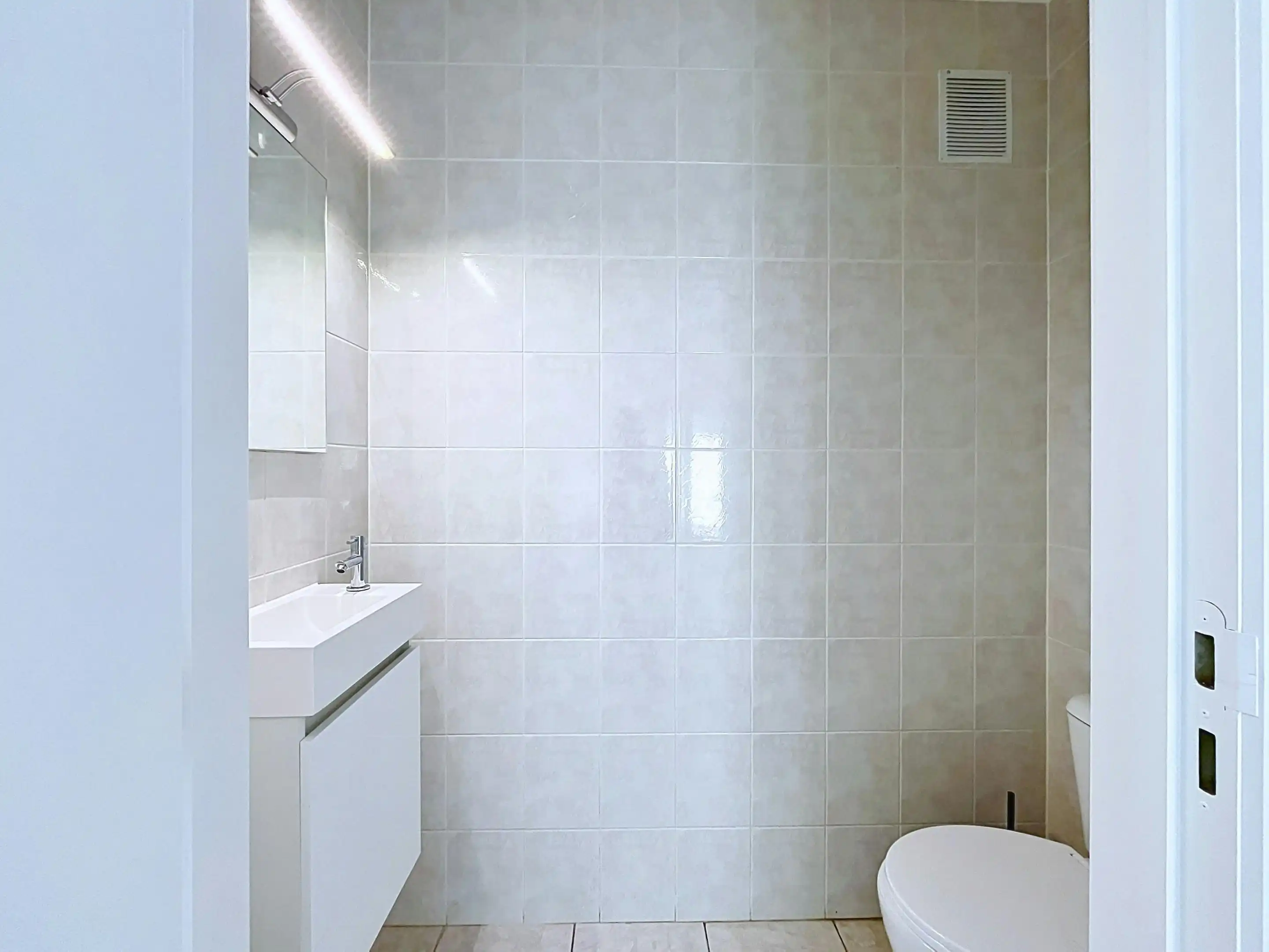 Appartement met 2 slaapkamers te koop aan station in Eeklo foto 17