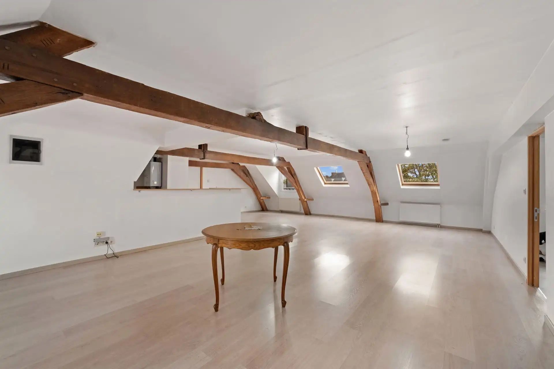 Ruim appartement met 3 slk van 164 m² met kelder foto 4