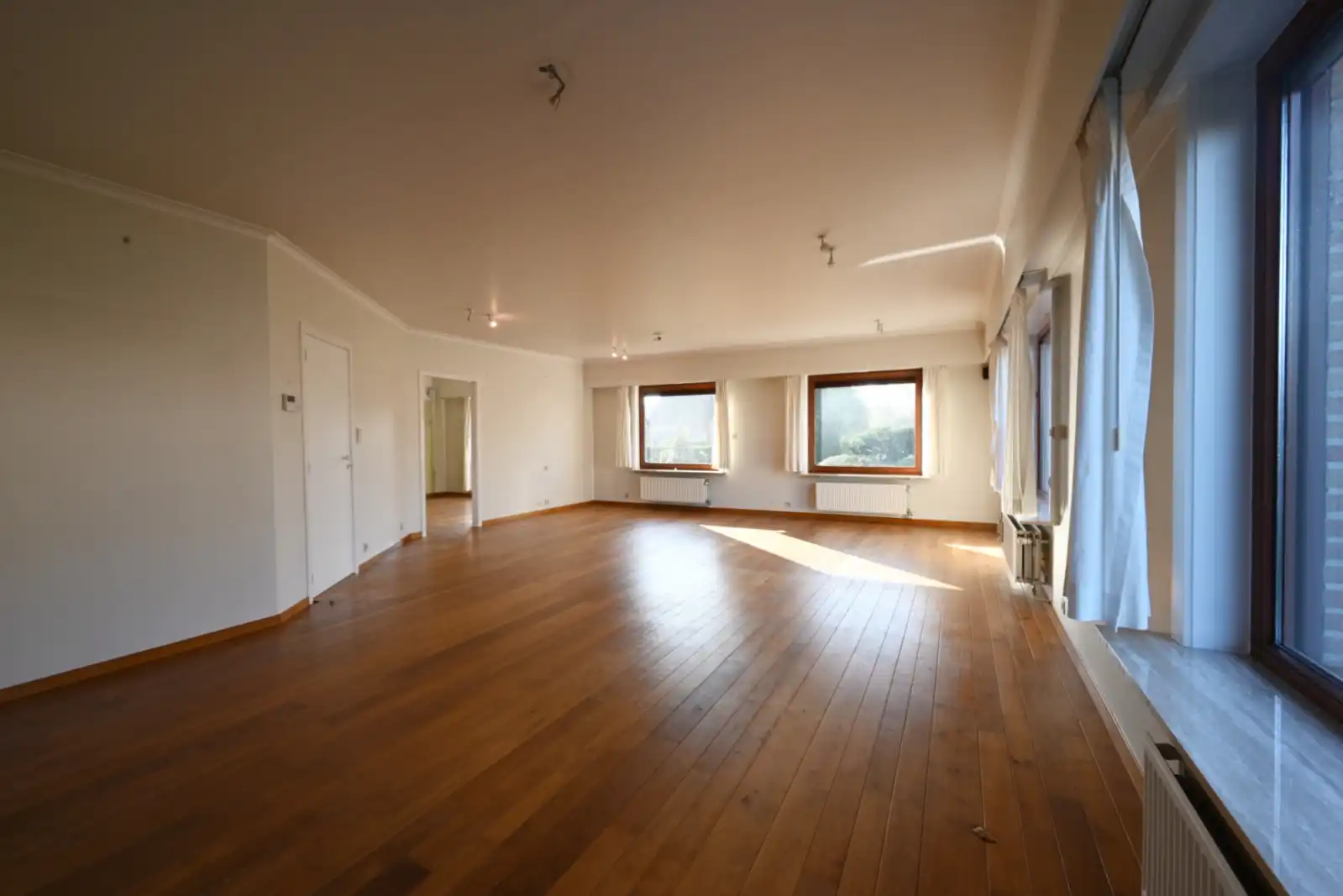 Villa te huur in Ardooie – Ruimte, comfort! foto 8