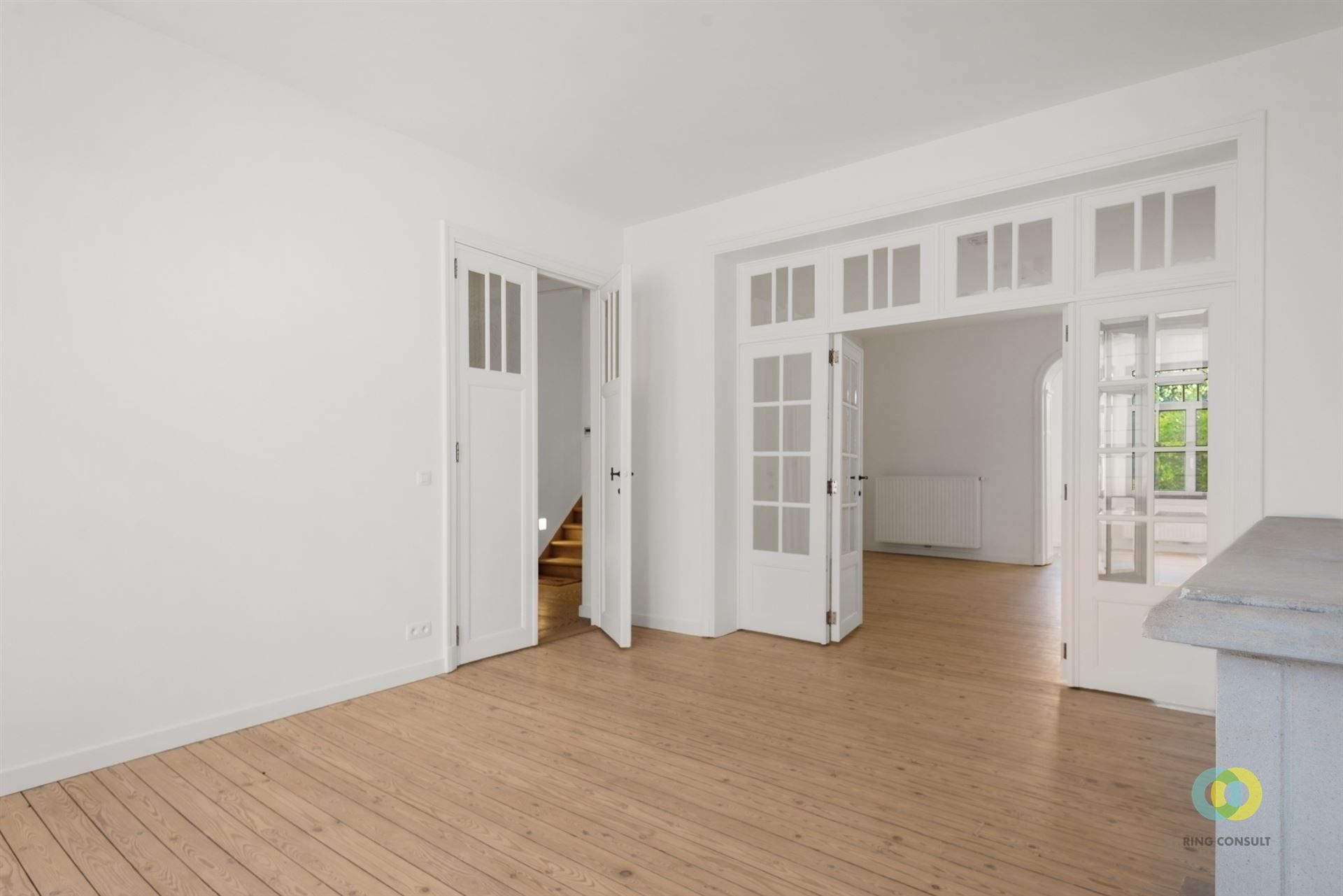 Centraal gelegen kantoor in gerenoveerd herenhuis foto 3