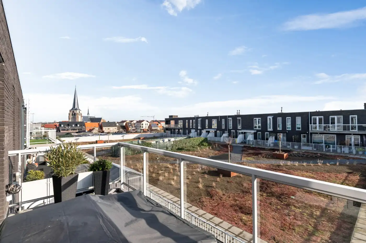 Recent, energiezuinig app. op 2e verd. met 2 slpk. en terras foto 7