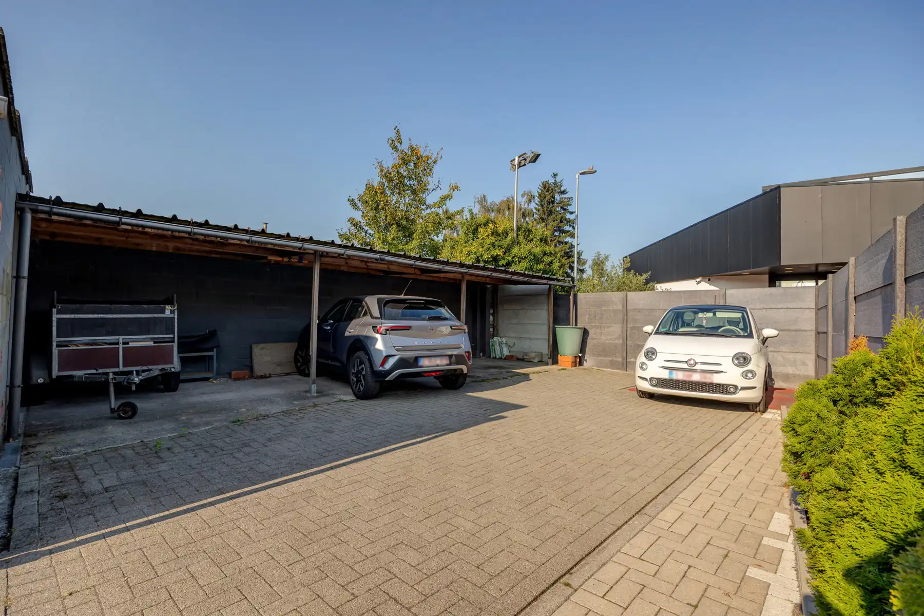 Veelzijdige handelszaak met woonst en topzichtbaarheid foto 40