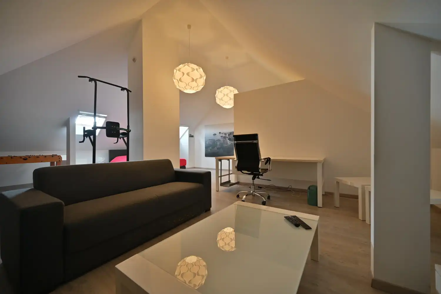 Instapklare topwoning met unieke mogelijkheden op een perceel van 11a75ca in het landelijke Neeroeteren. foto 26