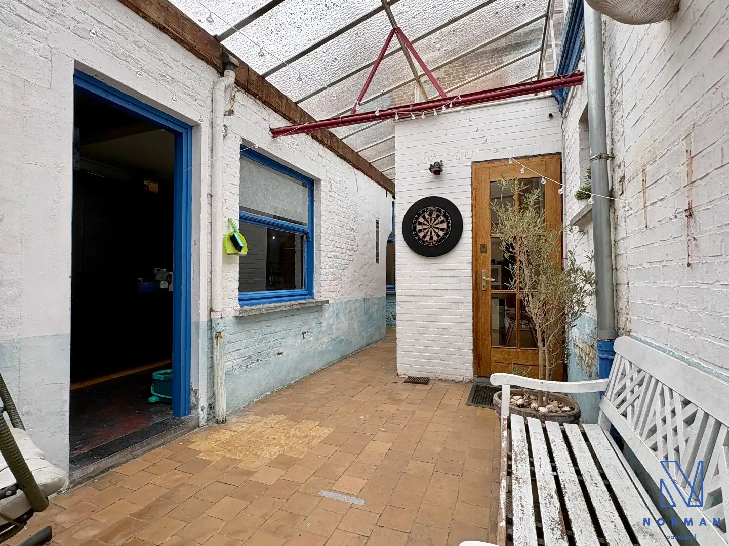 Statige woning te koop in het centrum van Kuurne met 4 slaapkamers en 200m² bewoonbare oppervlakte en volledig vernieuwde elektriciteit!  foto 13