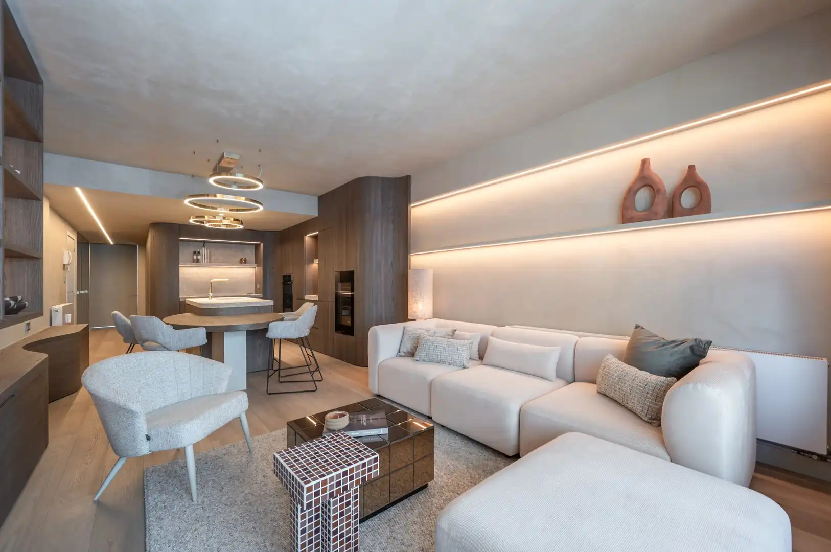 Luxueus gerenoveerd appartement met zijdelings zeezicht in hartje Knokke. foto 6