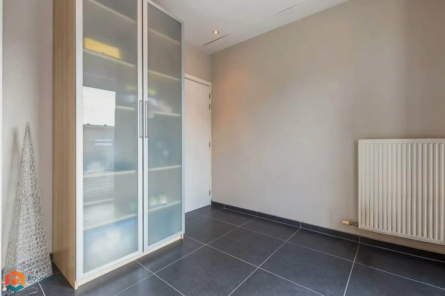 Appartement met 2 slpkrs in centrum Putte foto 10