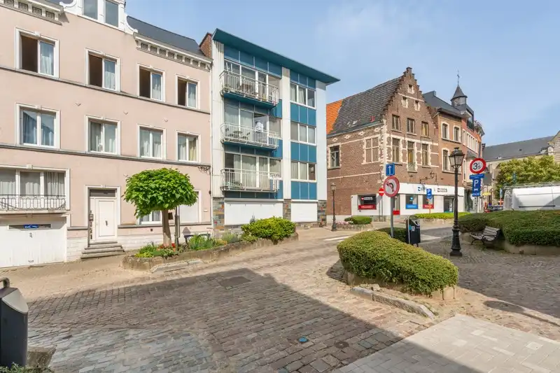 Zeer goed gelegen appartement met 2 slaapkamers foto 17