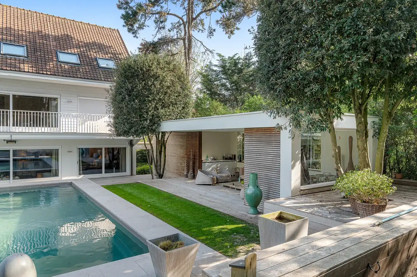 Exclusief: zeer discreet gelegen villa in een rustige omgeving in het Zoute foto 3