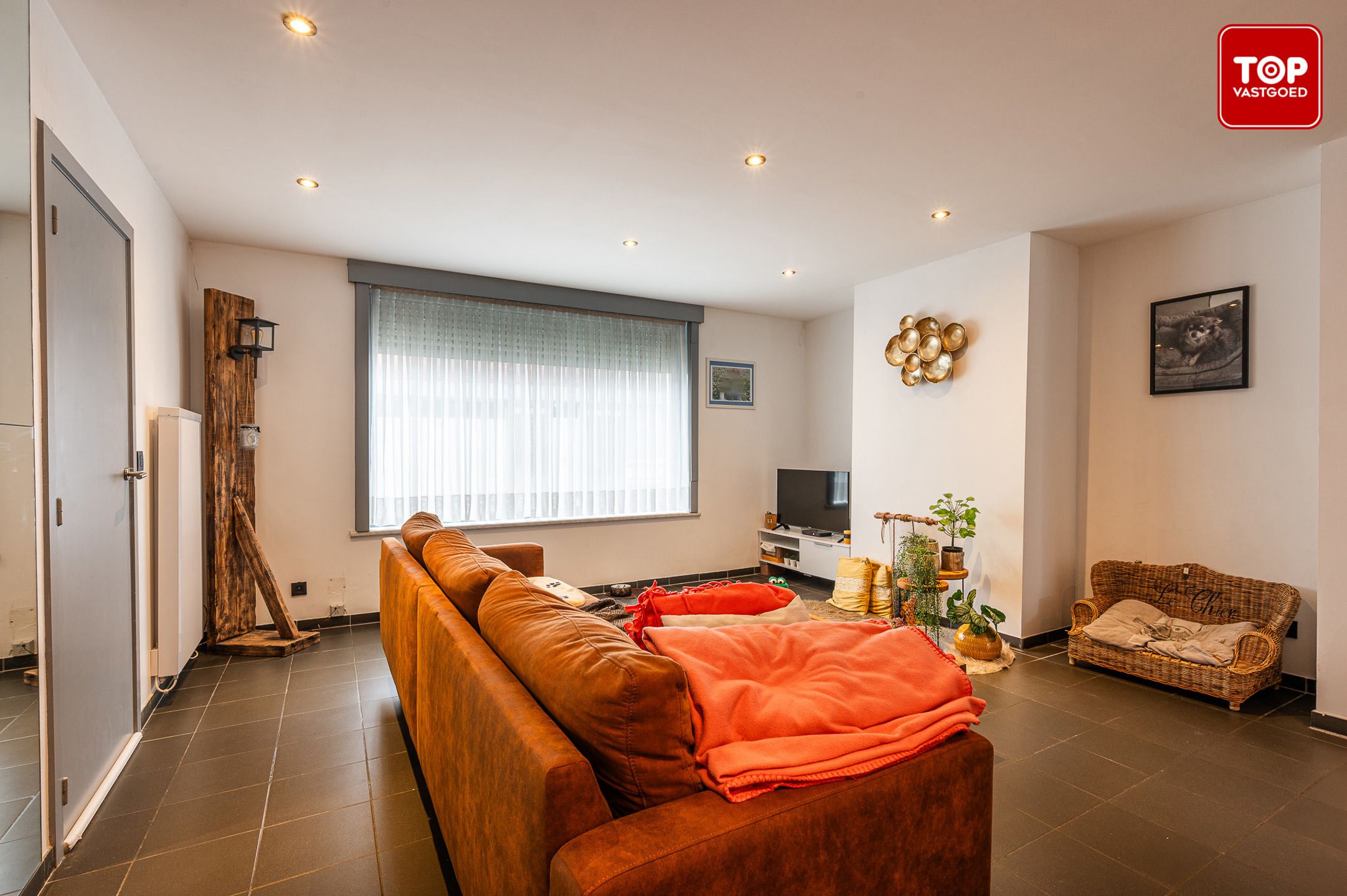Charmante, instapklare woning met gezellige tuin in hartje Ardooie foto 4
