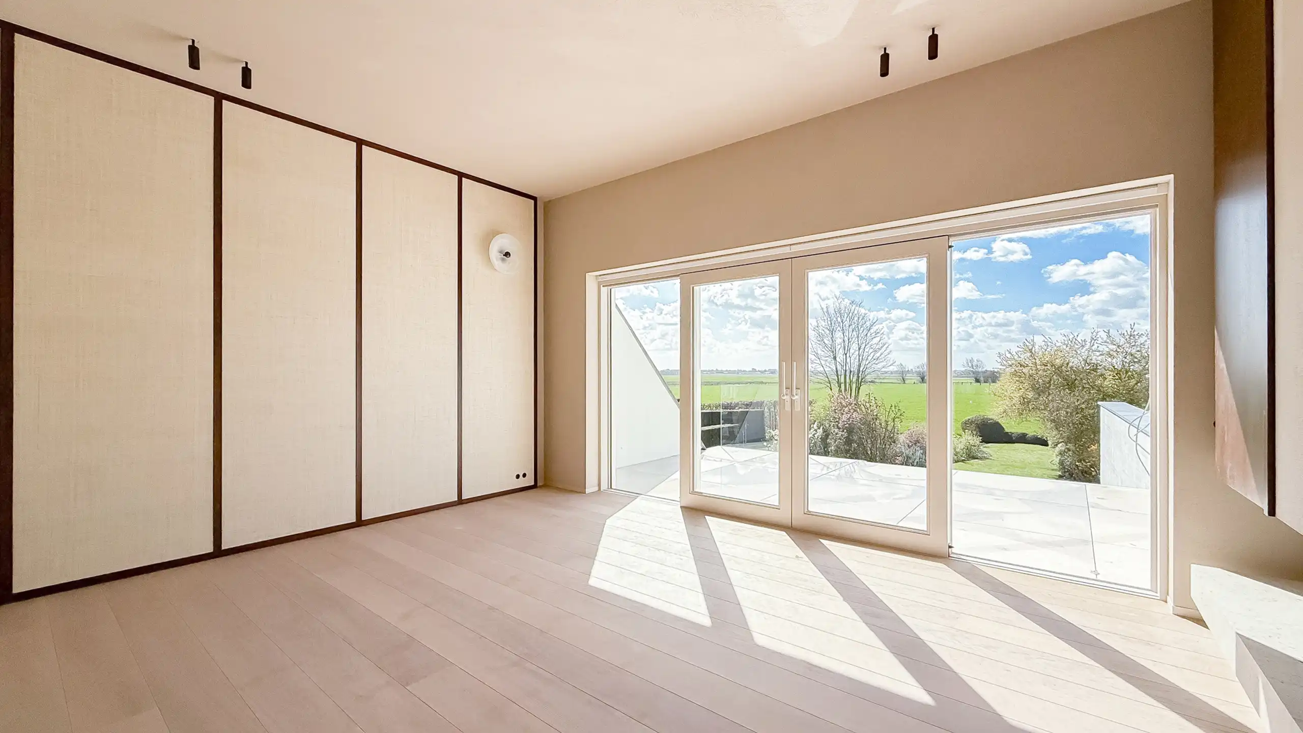 Exclusieve townhouse - panoramische zichten over de polders foto 4
