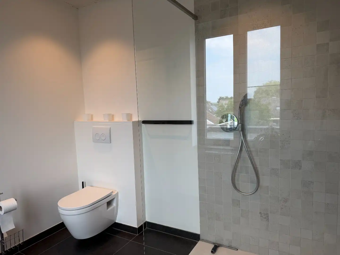 Gerenoveerde rijwoning met 2 slaapkamers! foto 15
