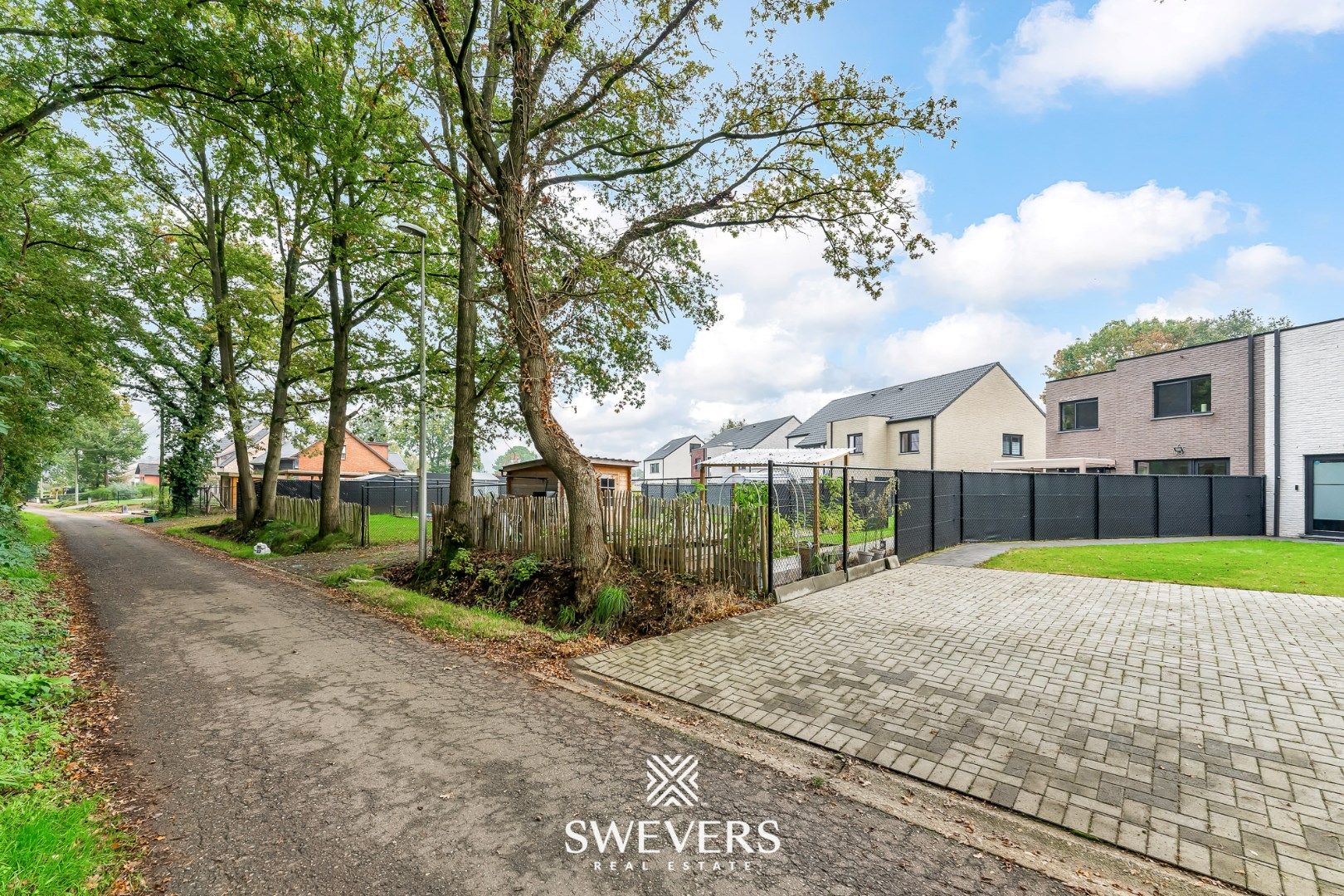 Zeer stijlvolle en energiezuinige halfopen woning met 3 slaapkamers en leuke tuin in Lummen foto 28