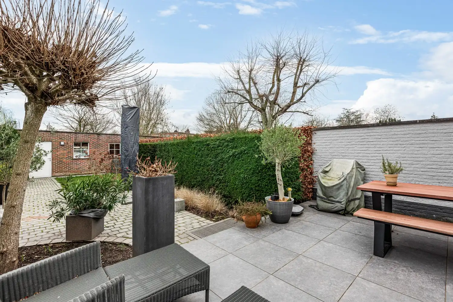 Verzorgde instapklare woning met 4 slaapkamers en ruime garage. foto 29